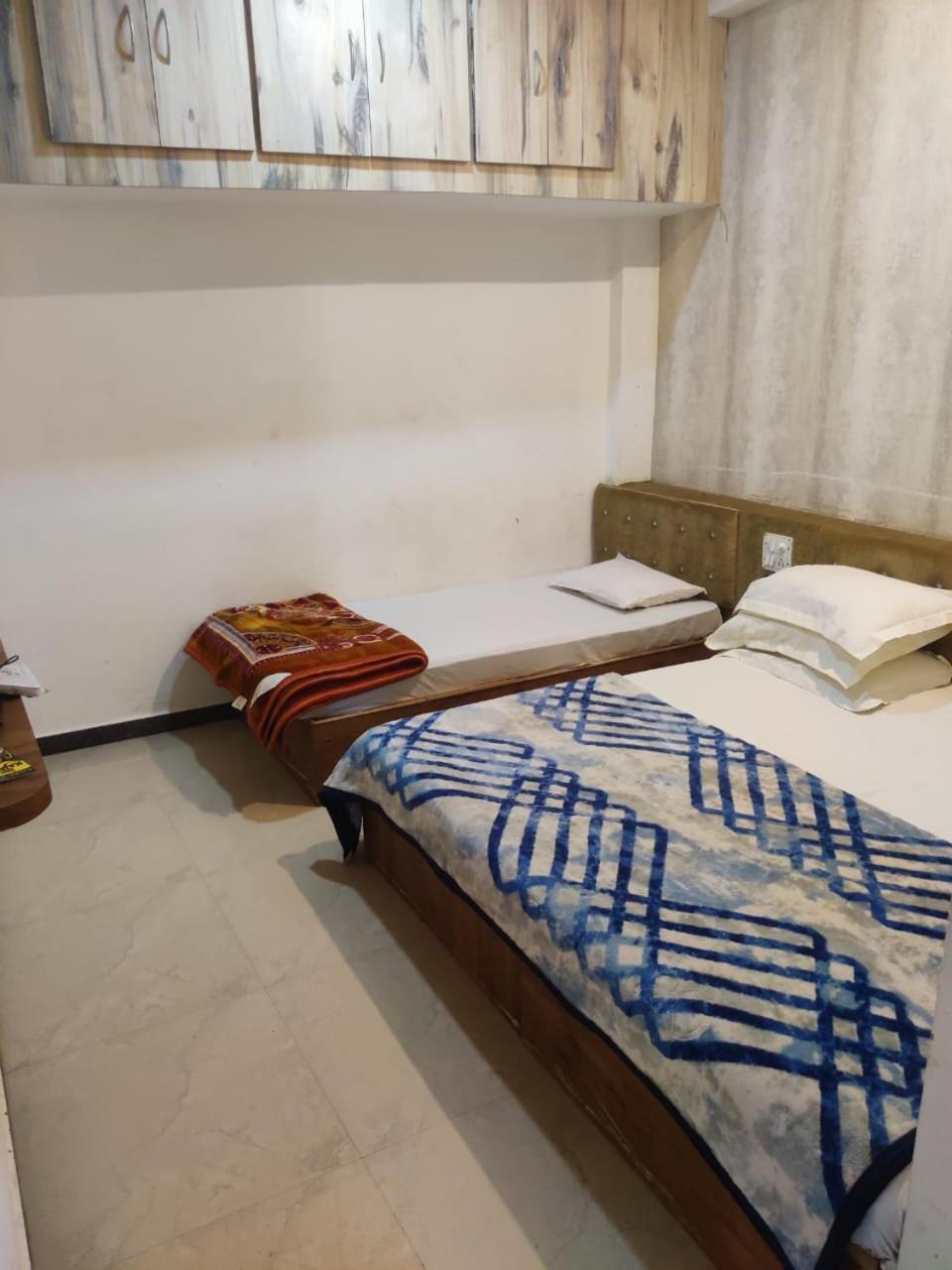Hotel Amritam Inn Удджайн Экстерьер фото