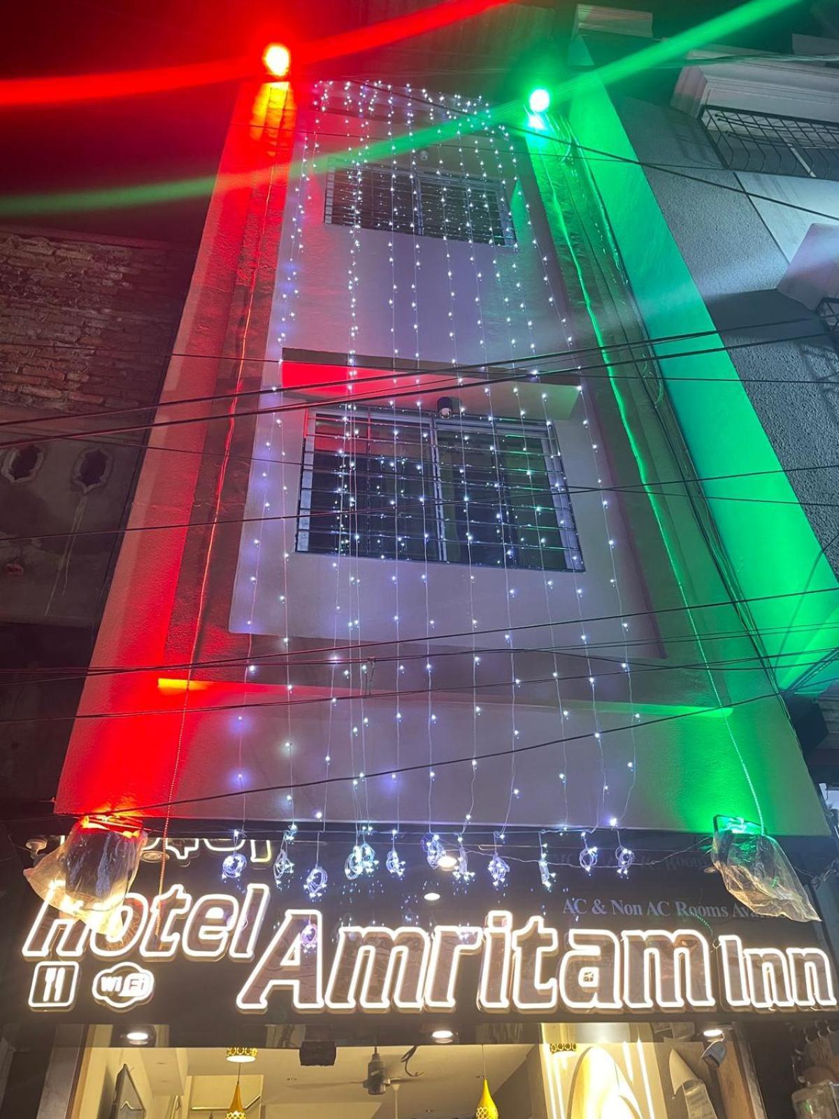Hotel Amritam Inn Удджайн Экстерьер фото